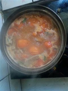 西红柿猪肝汤的热量
