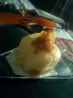 轻乳酪杏仁珍珠蜂蜜慕斯蛋糕