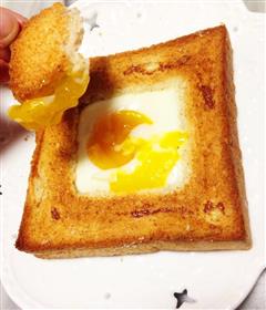 溏心鸡蛋吐司-烤鸡蛋吐司^^健康美味早餐