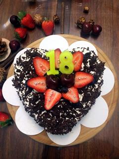 心形黑森林蛋糕