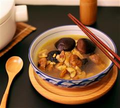 栗子香菇炖鸡汤