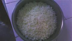 盆蒸米饭
