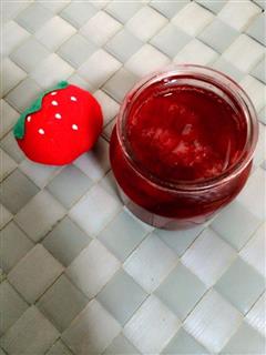 婴儿辅食-草莓罐头的热量