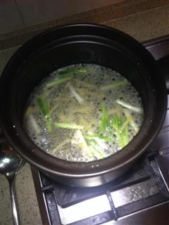 鲶鱼豆腐汤的热量