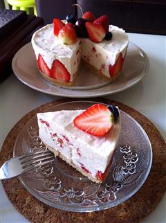 草莓冻芝士蛋糕的热量