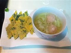 宝宝辅食-蔬菜饼+鱼丸椰菜汤