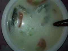 海鱼丝瓜番茄汤
