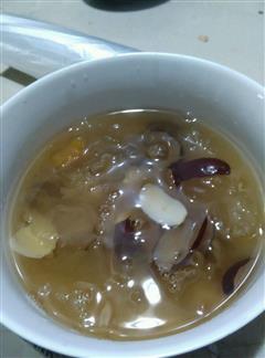 银耳红枣汤的热量