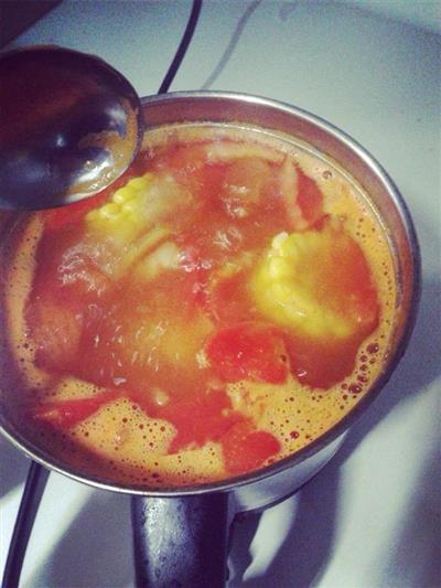 番茄玉米排骨汤