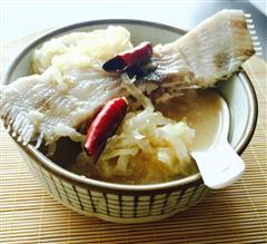 东北酸菜炖多宝鱼