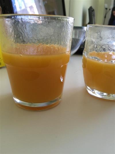 芒果柳丁苹果汁
