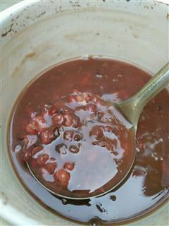 红豆薏仁银耳汤的热量