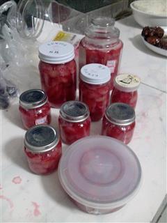 草莓罐头的热量