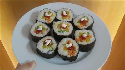 寿司-胡萝卜黄瓜调味萝卜肉松