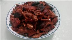 竹笋干香菇焖红烧肉