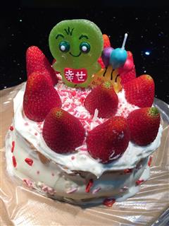 鲜草莓生日蛋糕