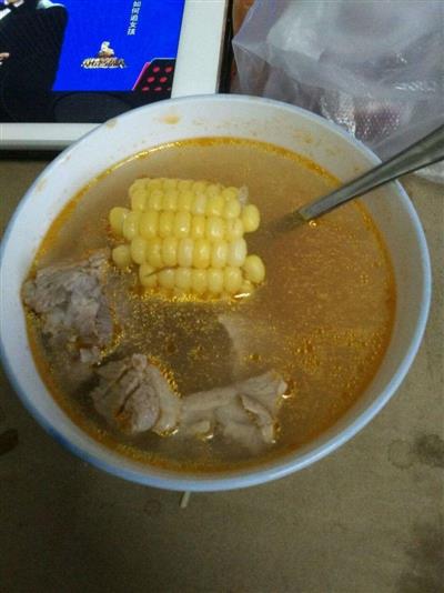 玉米排骨汤电饭锅版
