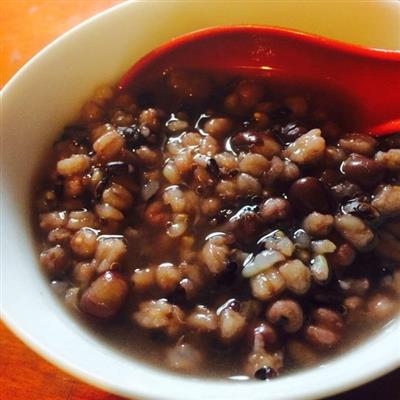 红豆薏仁杂粮粥