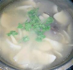鲜香菌菇汤