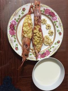松子玉米焗霸王虾的热量