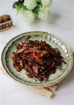 茶树菇炒腊肉的热量