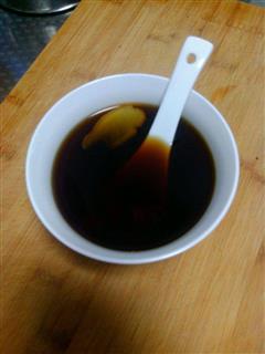 温暖的红糖姜枣茶