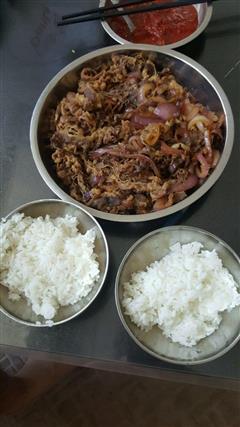 牛肉饭