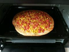 简单的玉米火腿披萨