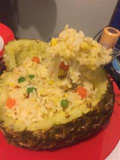 海鲜菠萝焗饭的热量