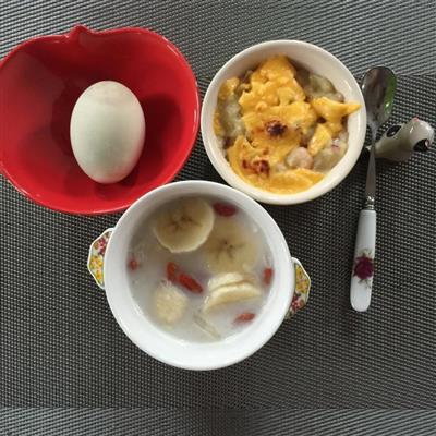 芝士焗海鲜土豆泥+椰汁香蕉燕窝