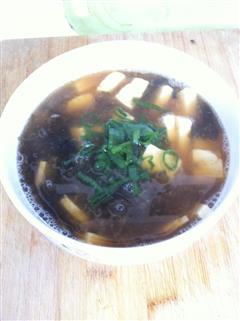 虾米紫菜豆腐汤