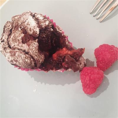 超简单 熔岩覆盆子巧克力蛋糕