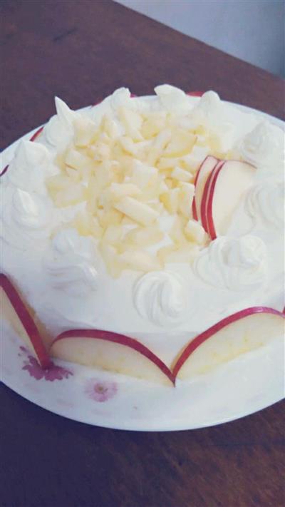 8寸鲜奶水果蛋糕