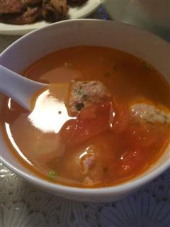 西红柿肉丸汤的热量
