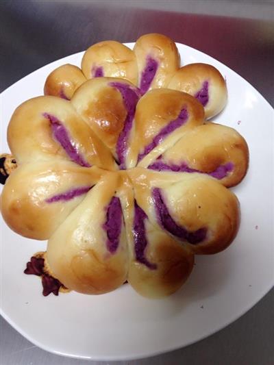 花形紫薯包
