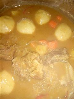 咖喱羊肉鱼丸粉丝汤