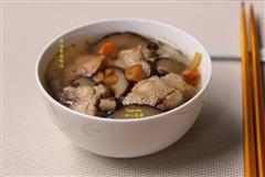 冬进补，瑶柱香菇鸡汤的热量