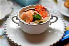 鲜虾菌菇豆腐汤