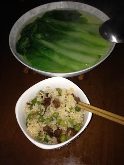 香菇腊肠豌豆焖饭