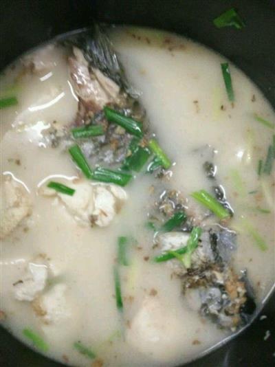 白豆腐鲫鱼汤