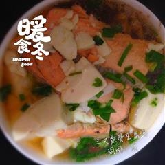 三文鱼骨豆腐汤