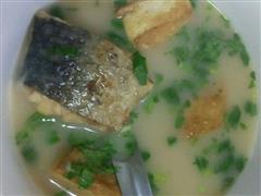 鲅鱼豆腐汤