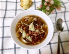 红豆薏米百合甜汤