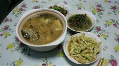 砂锅豆腐鱼头汤