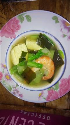 海带豆腐蔬菜汤