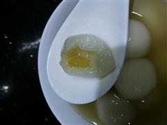 百吃不厌的传统冰片糖心汤丸