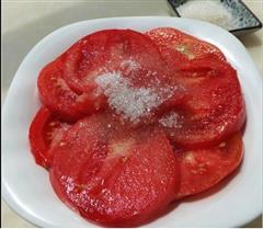 白糖拌西红柿的热量