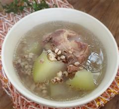 清甜薏仁冬瓜排骨汤的热量