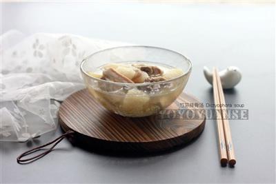 鲜美竹荪排骨汤