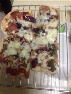 培根紫甘蓝披萨的热量